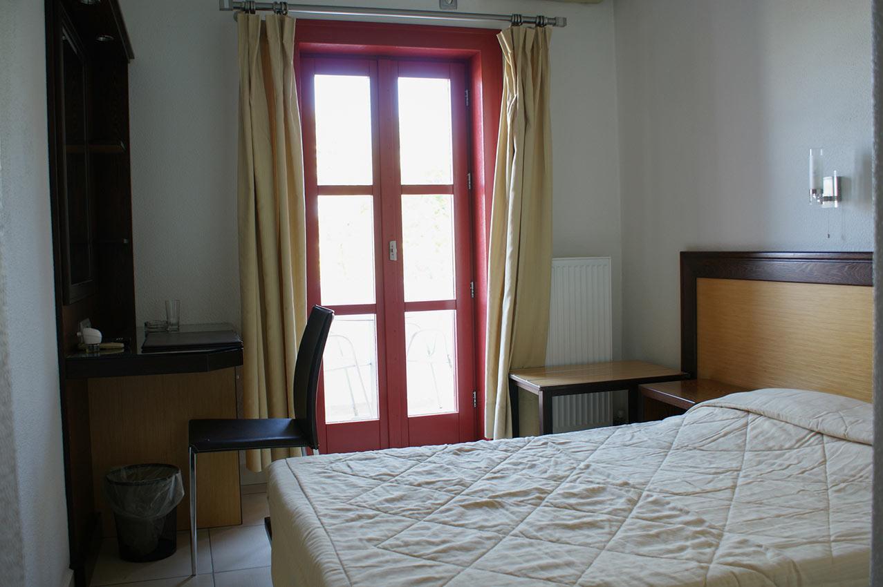 Aposperides Hotel Livadi  Экстерьер фото