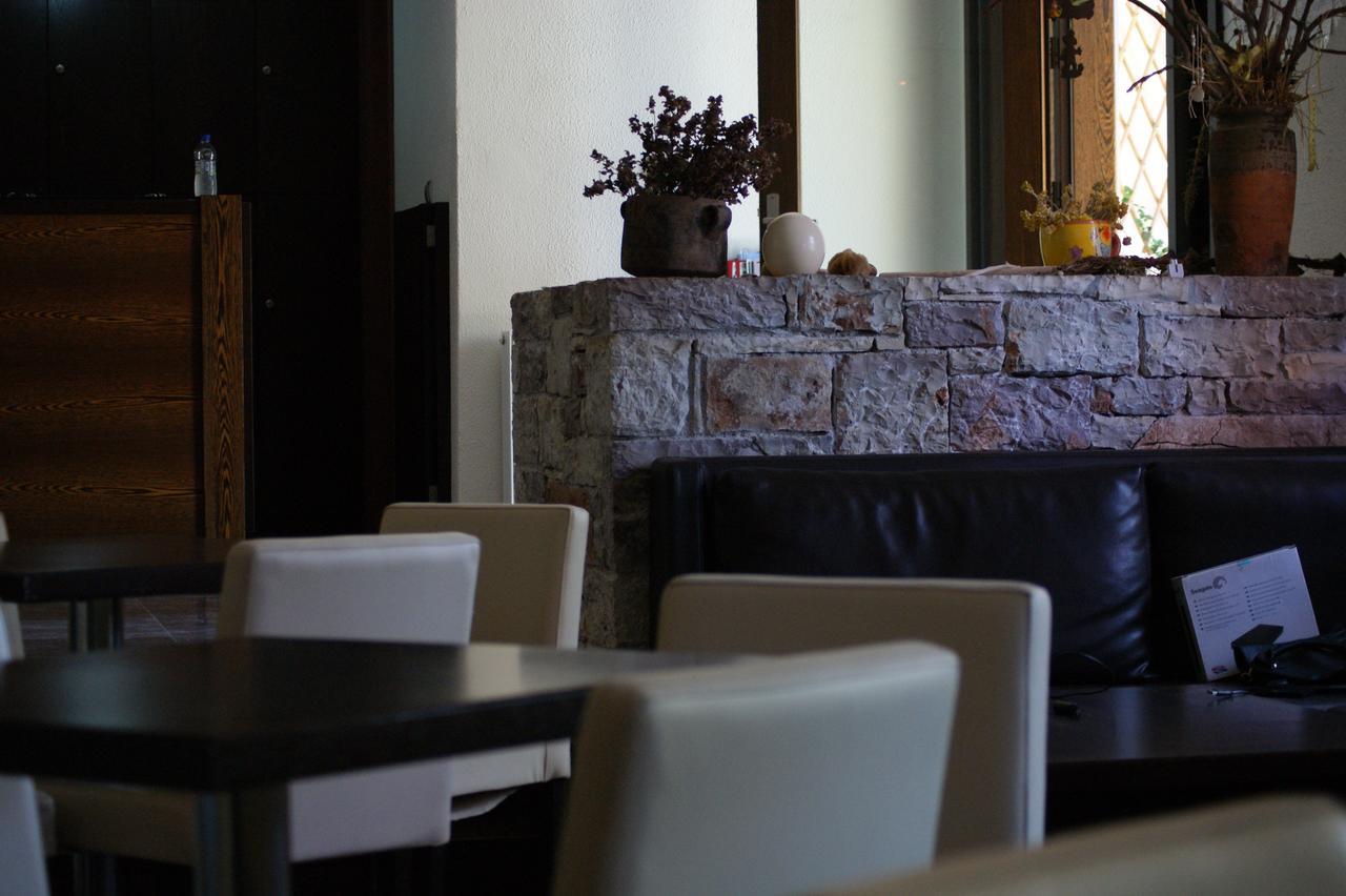Aposperides Hotel Livadi  Экстерьер фото