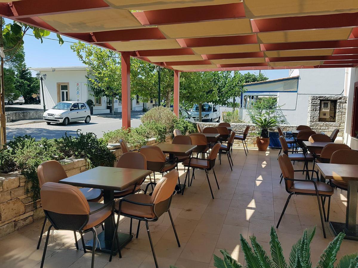 Aposperides Hotel Livadi  Экстерьер фото